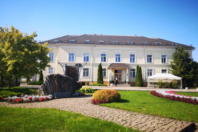 Hotel “Lucia”